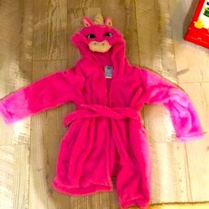 Pink unicorn robe with a unicorn face on the hoodie